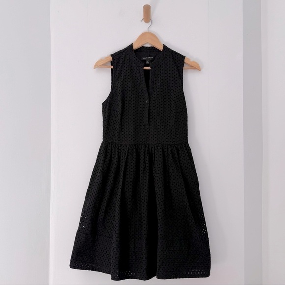 Banana Republic black cotton eyelet sleeveless fit-and-flare dress - size 2 (XS) - Picture 5 of 8